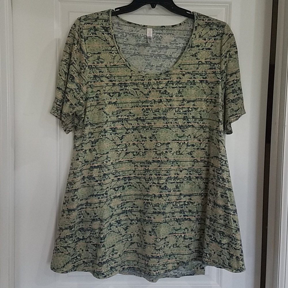 LuLaRoe Perfect T 2x